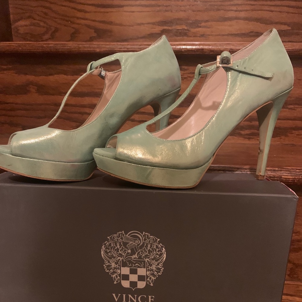 Vince Camuto mint green heels